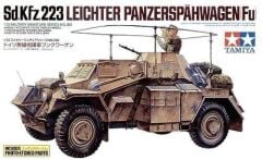 Sd.Kfz.223w/Photo Etched Parts