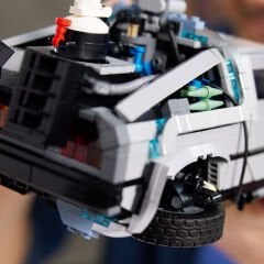 LEGO Icons Geleceğe Dönüş Zaman Makinesi