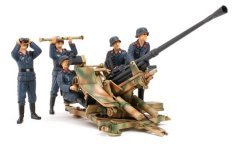 German Flak 37 w/Crew